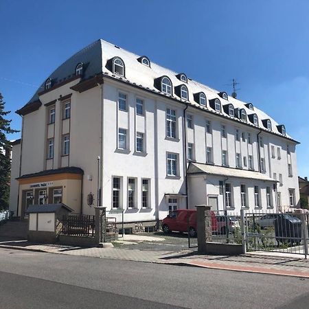 Grandhotel Nový Bor Eksteriør bilde